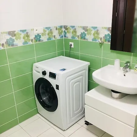 Lio - Free Garage Parking Daire