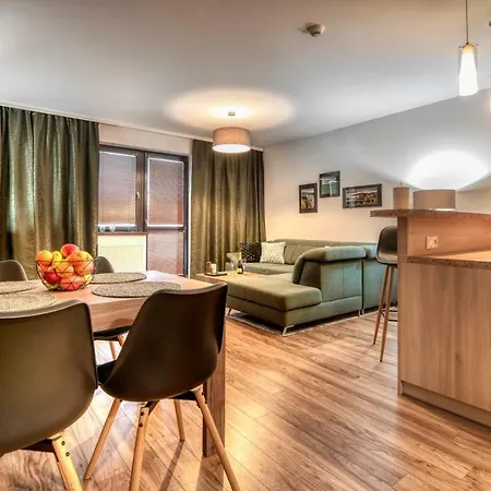 Lio - Free Garage Parking Tatranská Lomnica