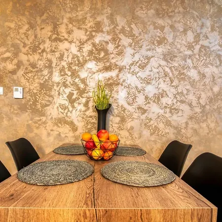 شقة Lio - Free Garage Parking *